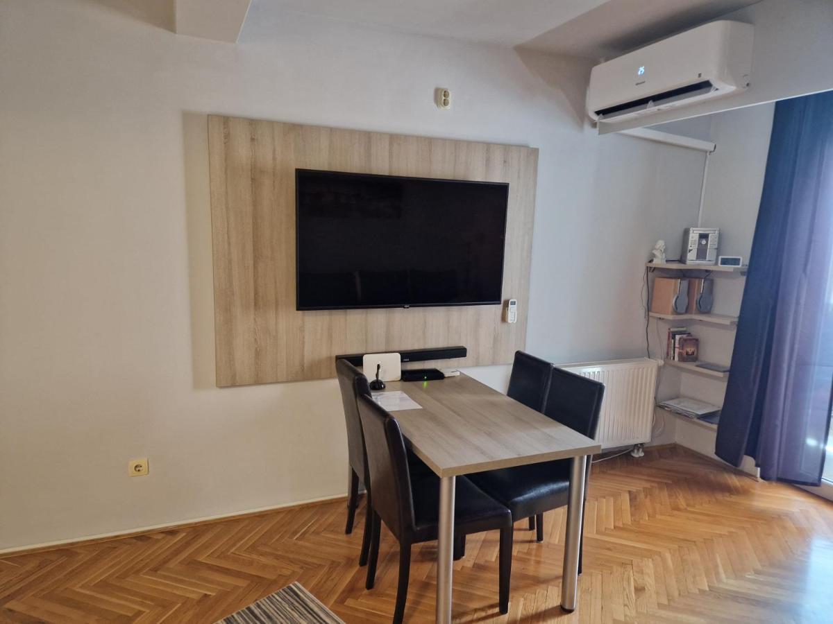 אוסילק Apartment Viktor,Parking מראה חיצוני תמונה