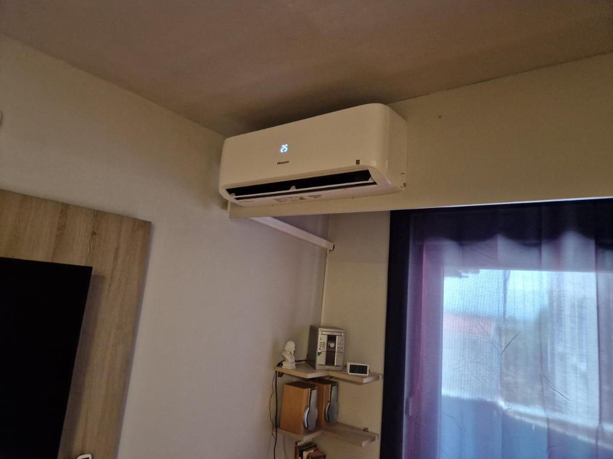 אוסילק Apartment Viktor,Parking מראה חיצוני תמונה